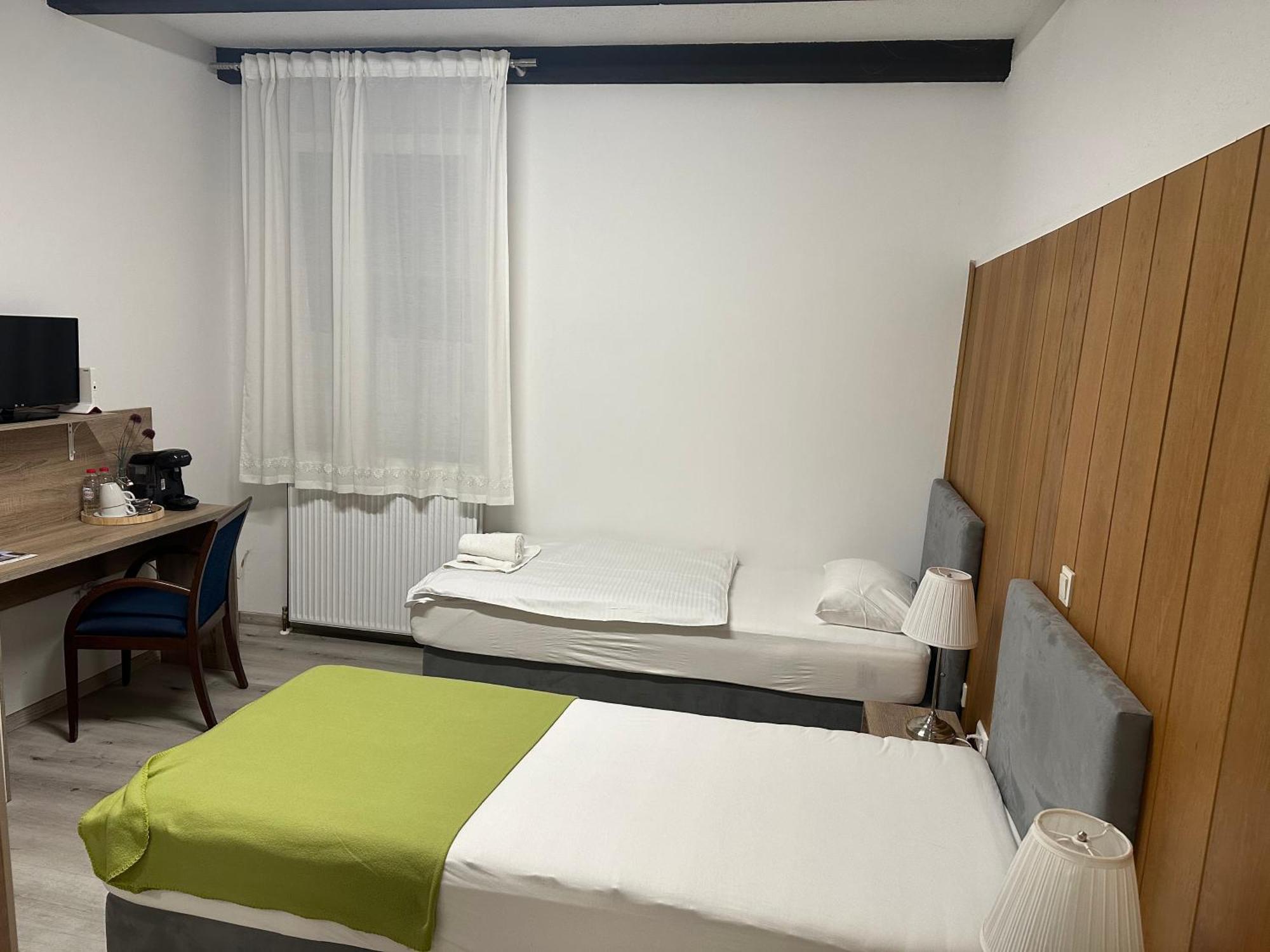 Hotel Alte Wache Mariental Bagian luar foto